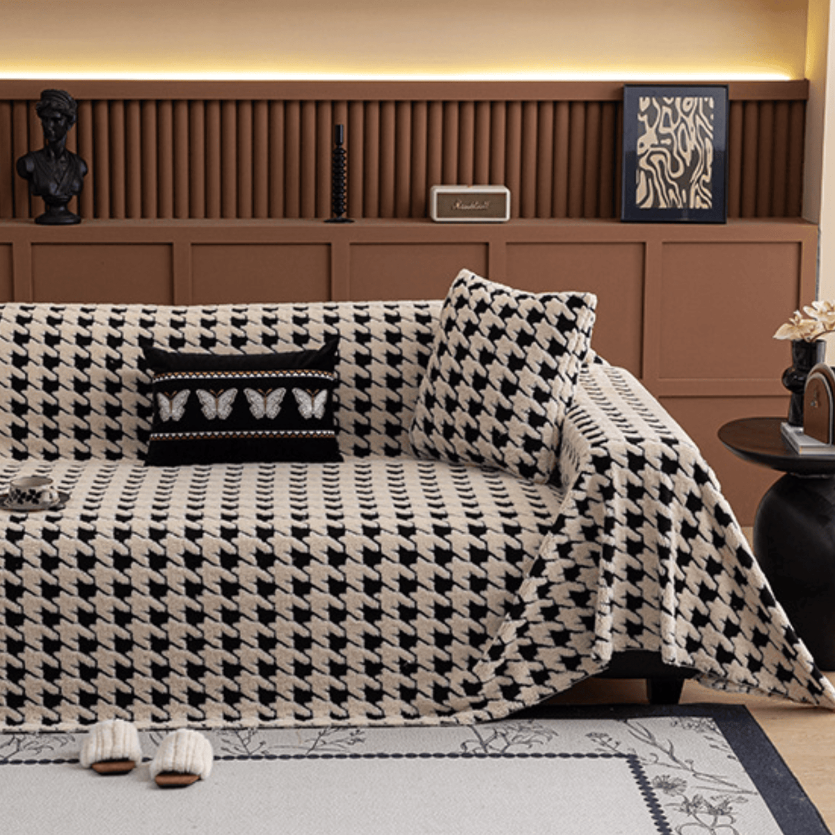 Luxurious Jacquard Sofa Cover (White) : [EM-SC-33]